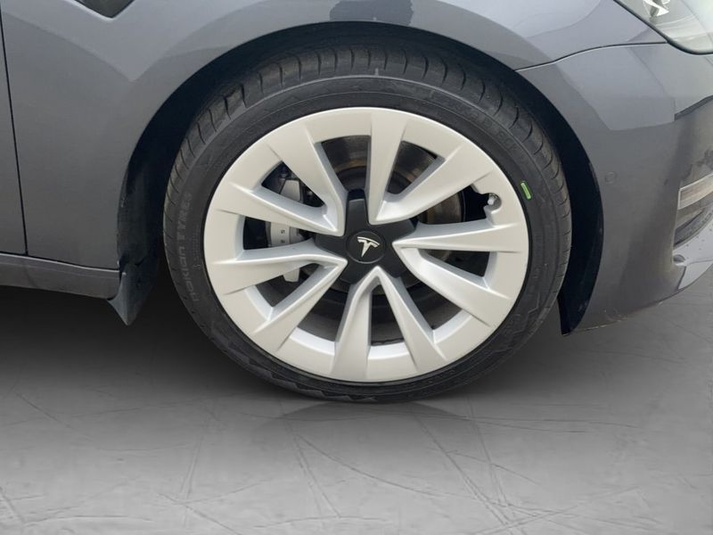 Tesla Model 3 bild 32