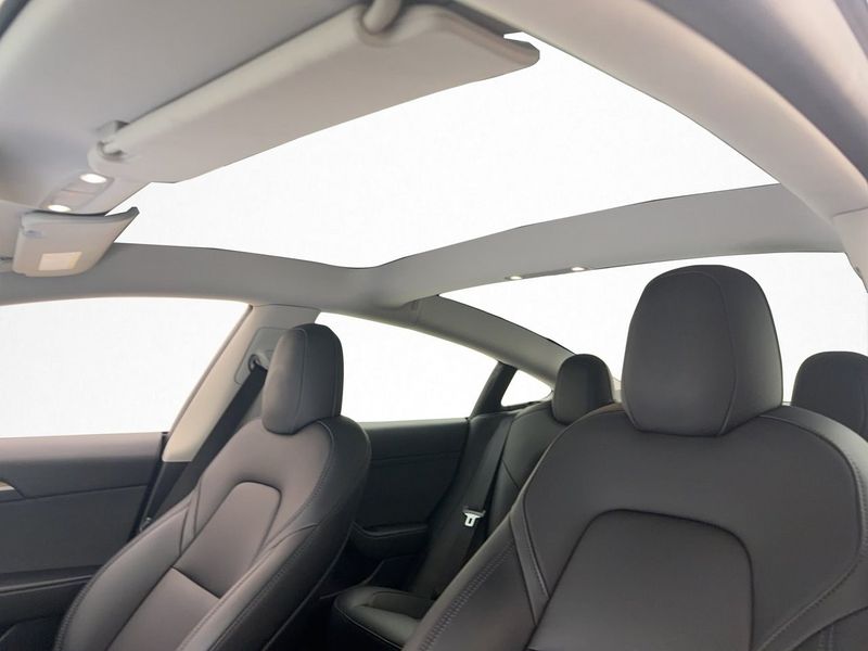 Tesla Model 3 bild 18
