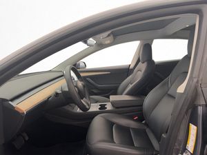 Tesla Model 3 bild 17