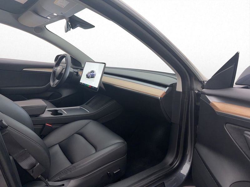 Tesla Model 3 bild 12