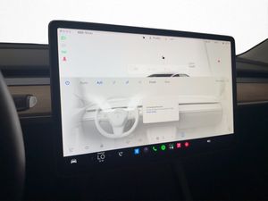 Tesla Model 3 bild 26