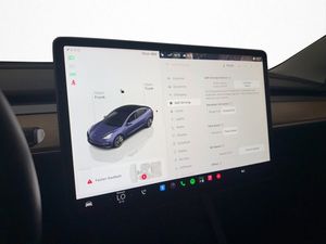 Tesla Model 3 bild 21
