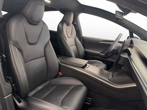 Tesla Model X bild 30