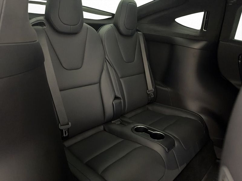 Tesla Model X bild 37