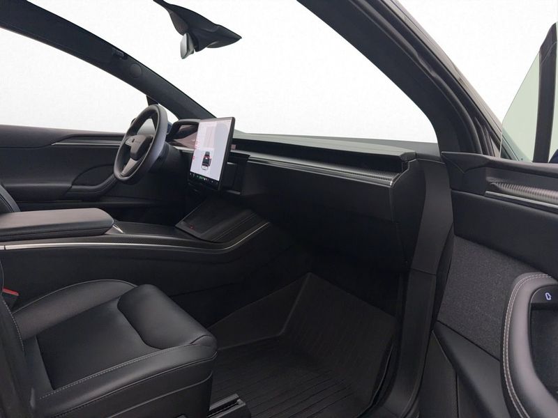 Tesla Model X bild 31