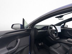 Tesla Model X bild 12