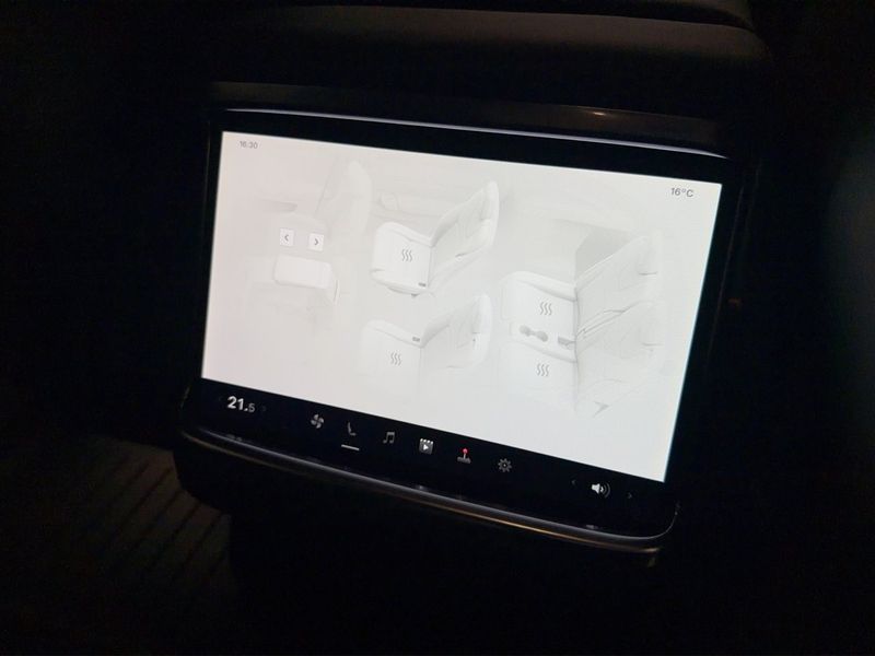 Tesla Model X bild 33