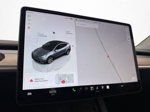 Tesla Model Y bild 19