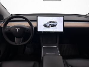 Tesla Model Y bild 25