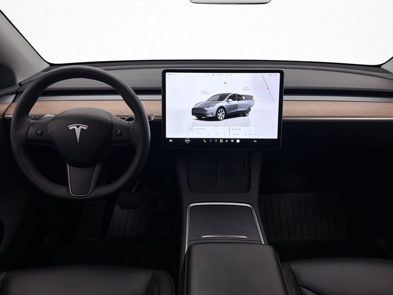 Tesla Model Y bild 25