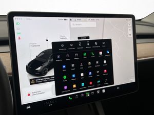 Tesla Model Y bild 22