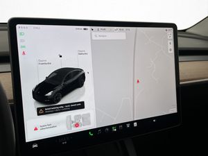 Tesla Model Y bild 19