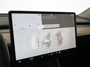 Tesla Model Y bild 21