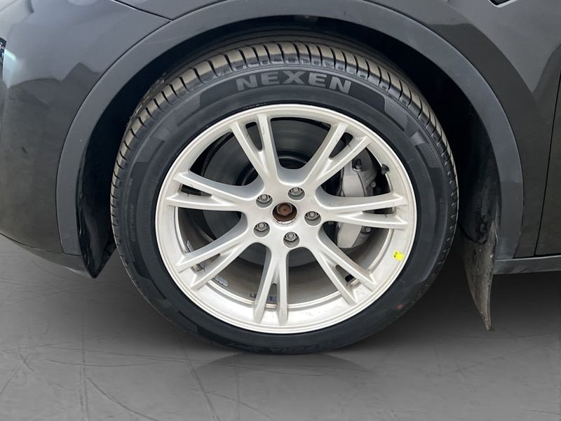Tesla Model Y bild 29