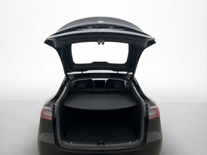 Tesla Model Y bild 28