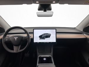 Tesla Model Y bild 24