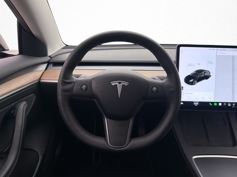 Tesla Model 3 bild 13