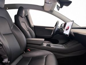 Tesla Model Y bild 27