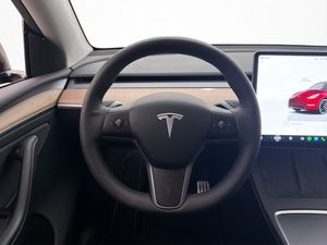 Tesla Model Y bild 14