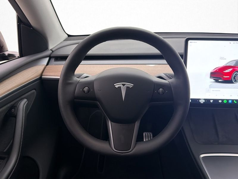 Tesla Model Y bild 14