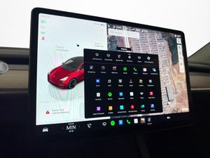 Tesla Model Y bild 24