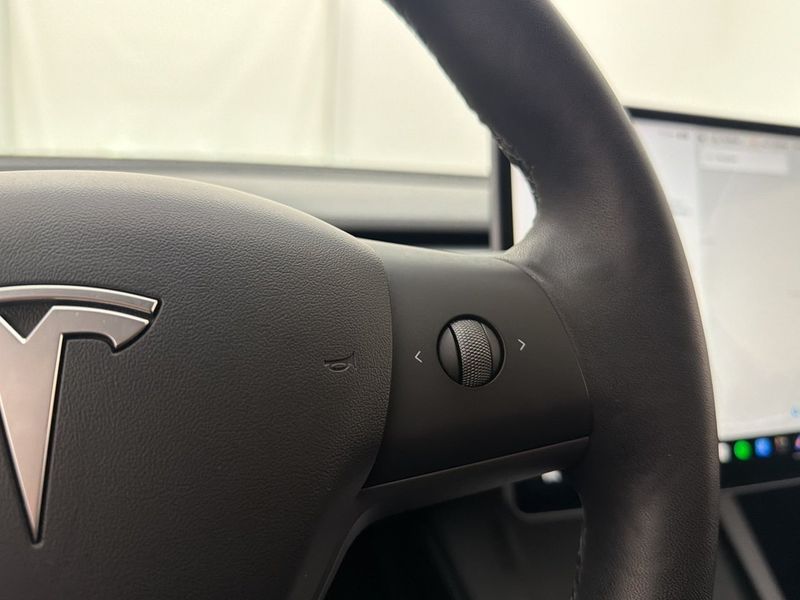 Tesla Model 3 bild 15