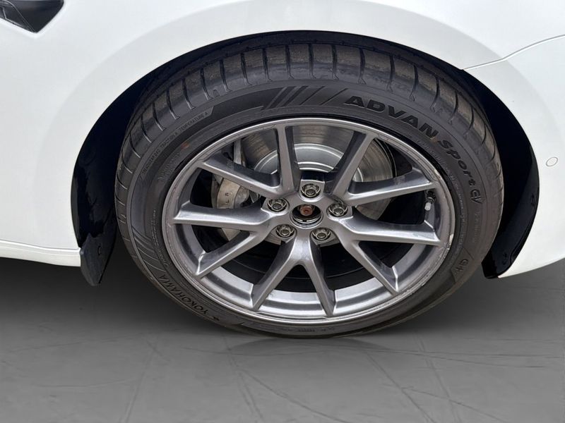 Tesla Model 3 bild 34