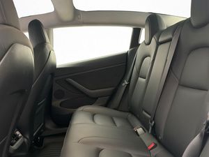 Tesla Model 3 bild 28