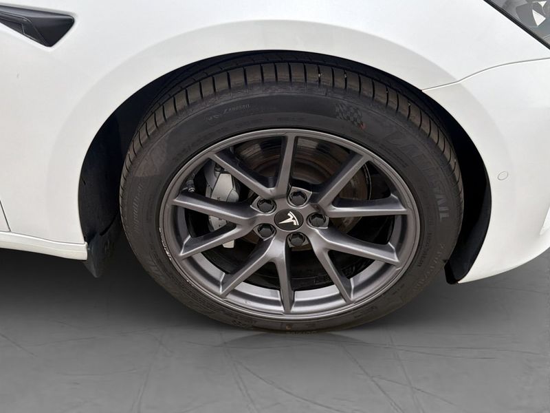Tesla Model 3 bild 34