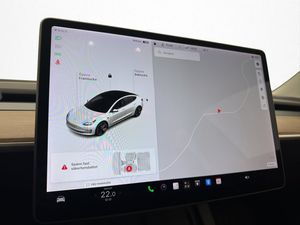 Tesla Model 3 bild 18