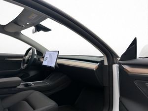 Tesla Model 3 bild 27