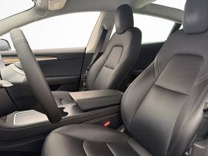 Tesla Model 3 bild 11