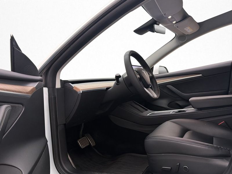 Tesla Model 3 bild 10