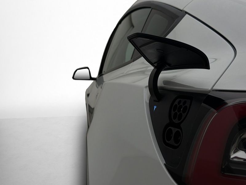 Tesla Model 3 bild 24