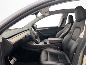 Tesla Model Y bild 12