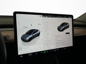 Tesla Model Y bild 23