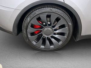 Tesla Model Y bild 35