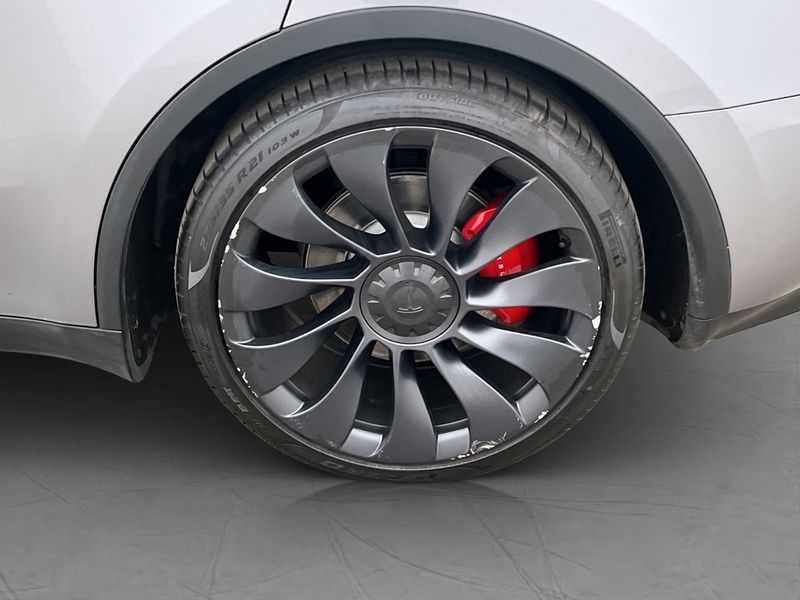 Tesla Model Y bild 34