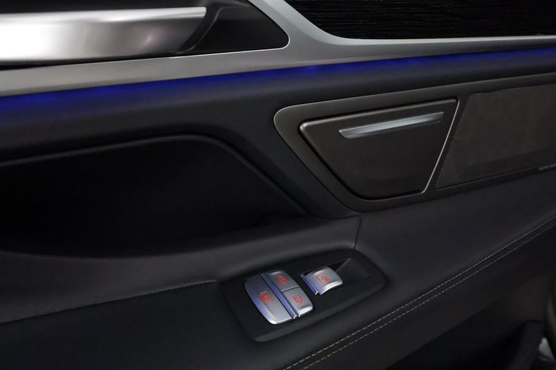 BMW 745 bild 31