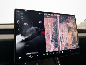 Tesla Model Y bild 26