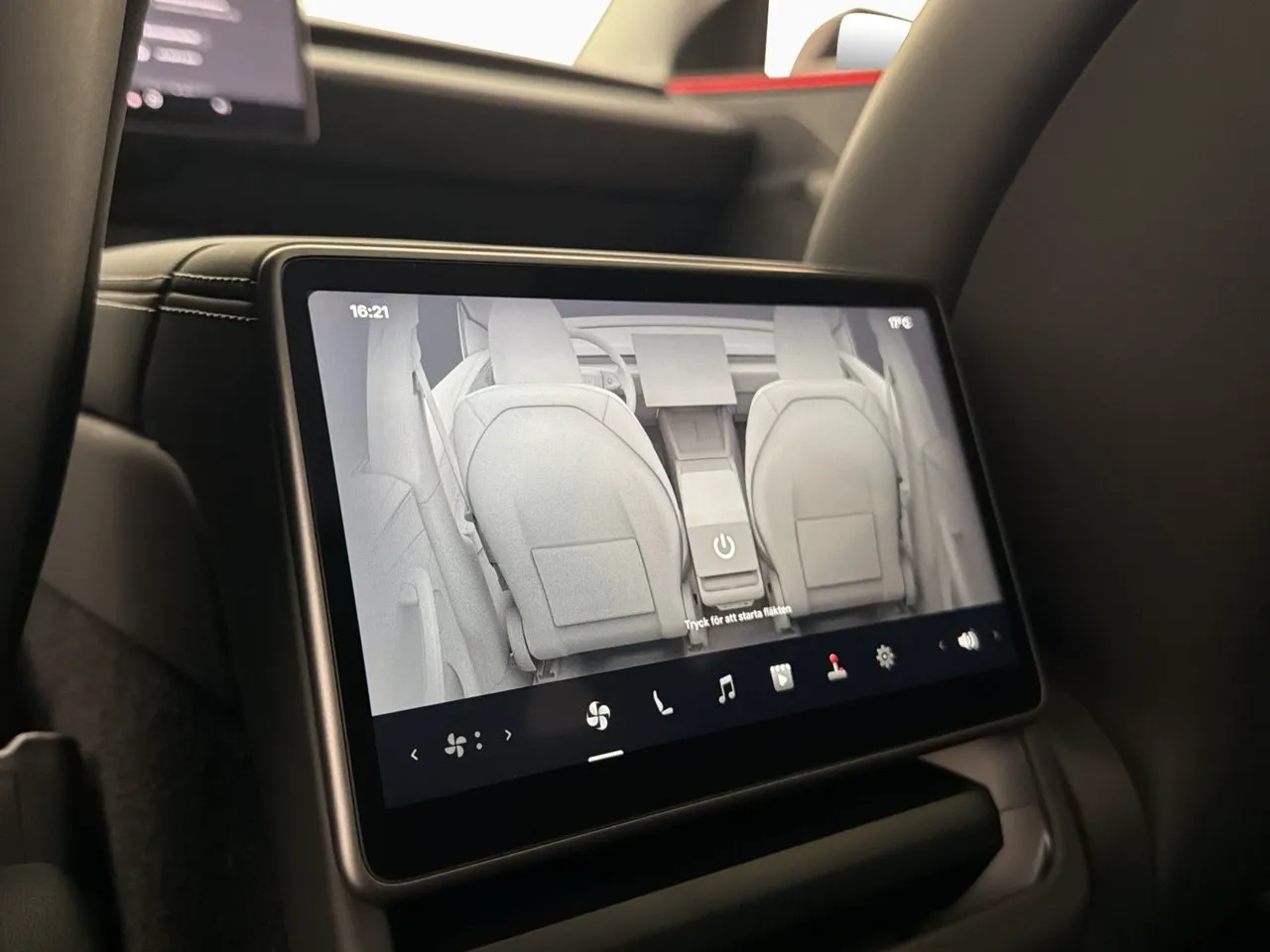 Tesla Model Y bild 24