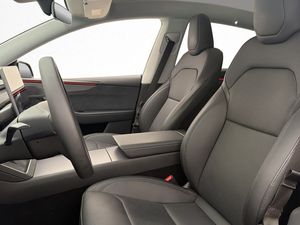 Tesla Model Y bild 36