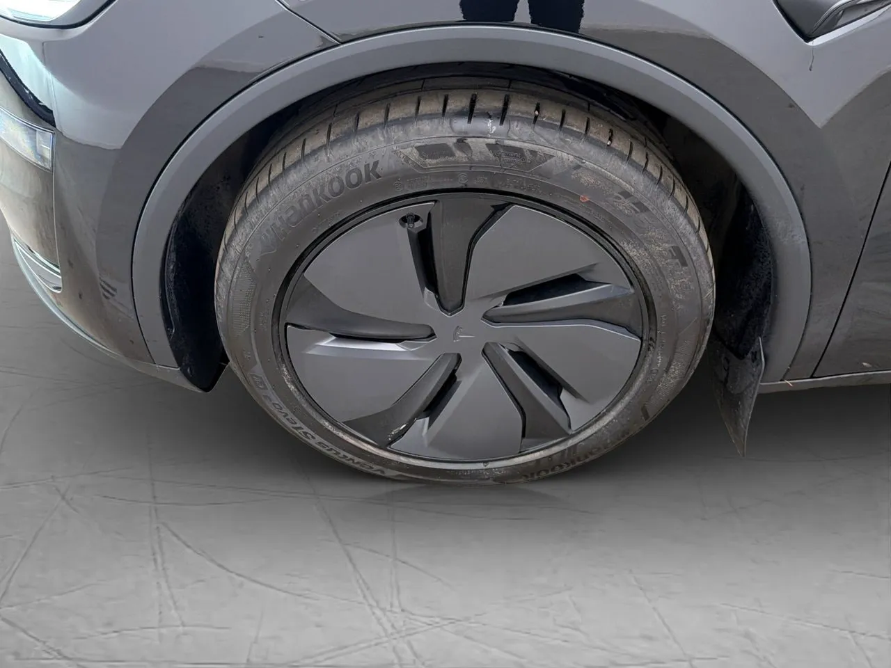 Tesla Model Y bild 11