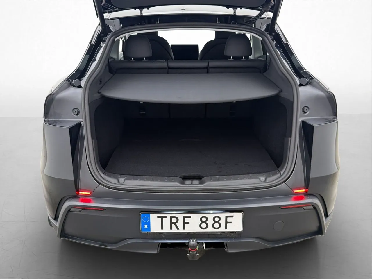 Tesla Model Y bild 18
