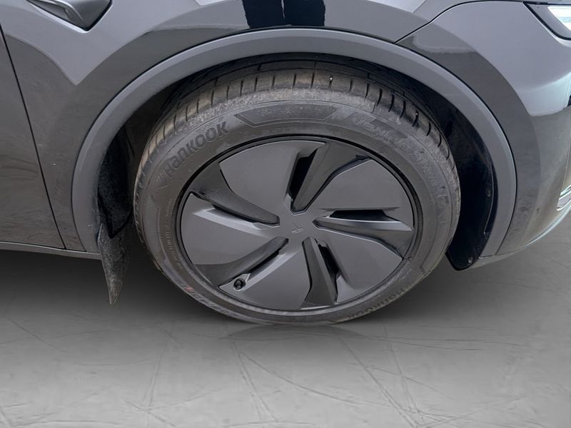Tesla Model Y bild 14