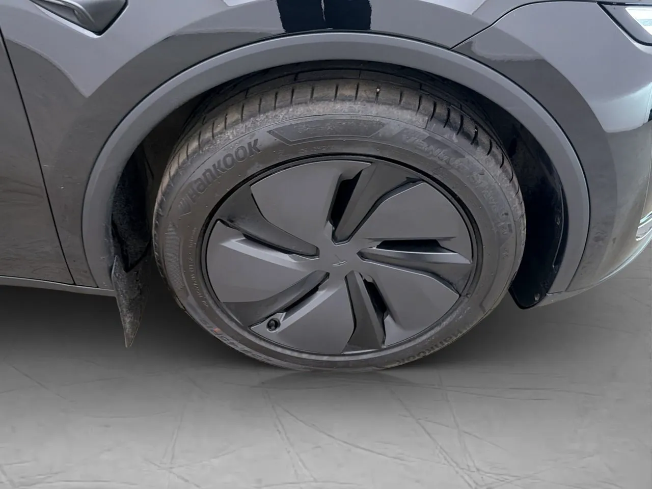 Tesla Model Y bild 14