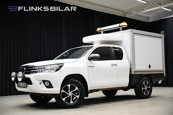 Toyota Hilux 2.4 AWD 150HK Dubbelhytt|Kåpa|Inredd|Drag|Värmare|Moms - 2019