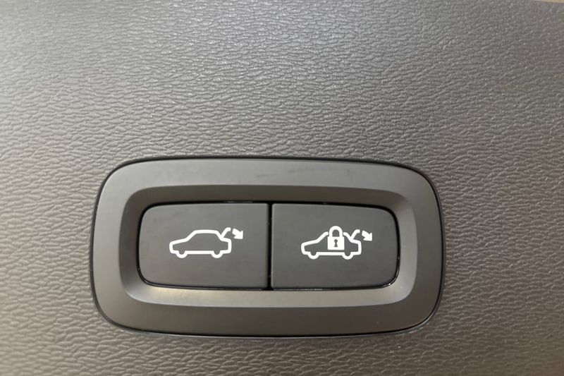 Volvo C40 Recharge bild 18