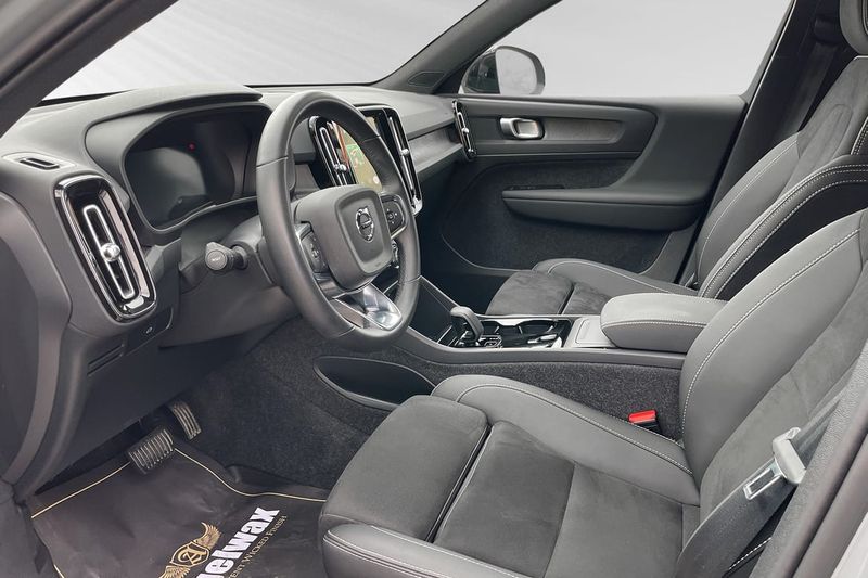Volvo EX40 bild 7