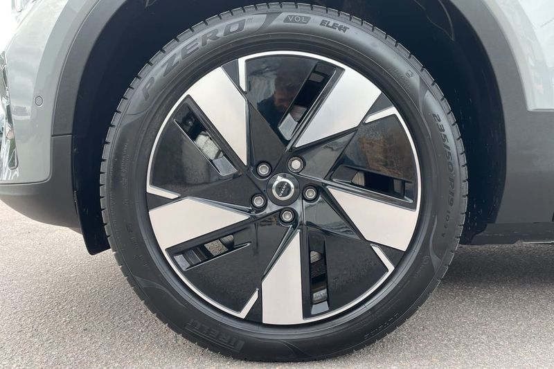 Volvo EX40 bild 15